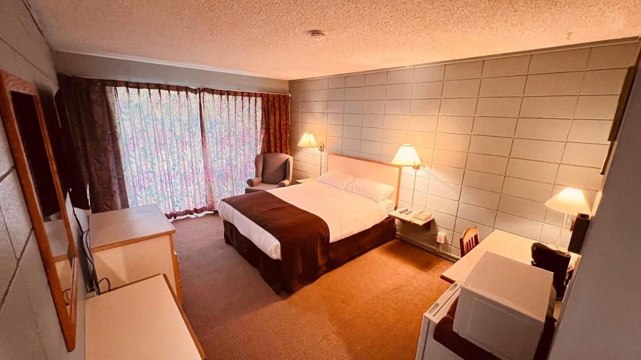 פורט הארדי Airport Inn מראה חיצוני תמונה