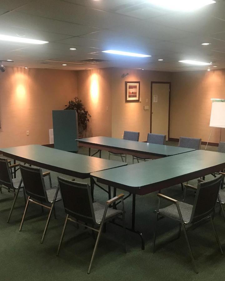 פורט הארדי Airport Inn מראה חיצוני תמונה