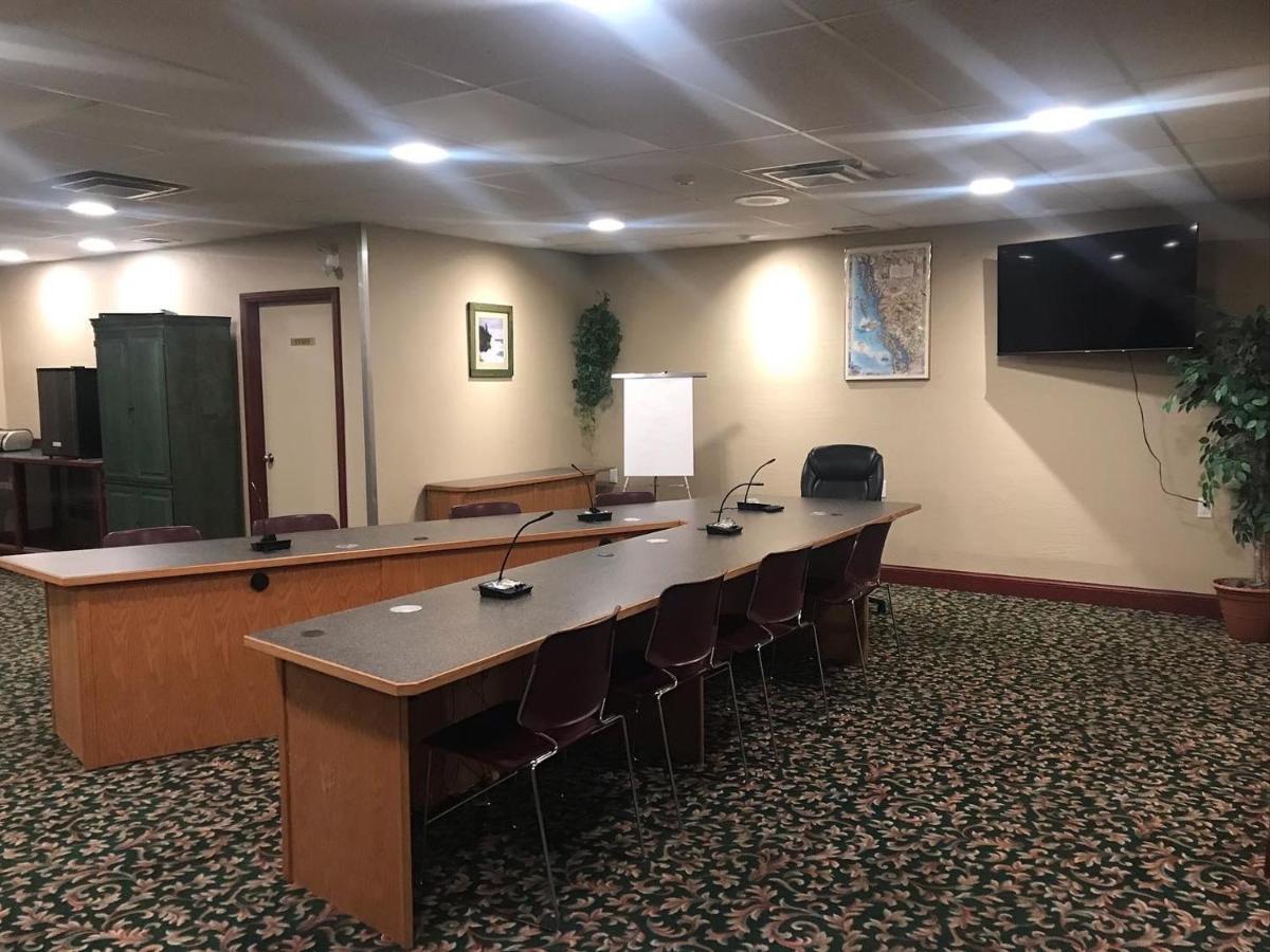 פורט הארדי Airport Inn מראה חיצוני תמונה